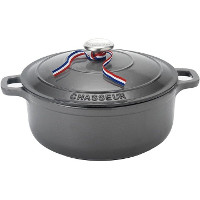 CHASSEUR 5.5 quart Enameled Cast Iron Round Dutch Oven