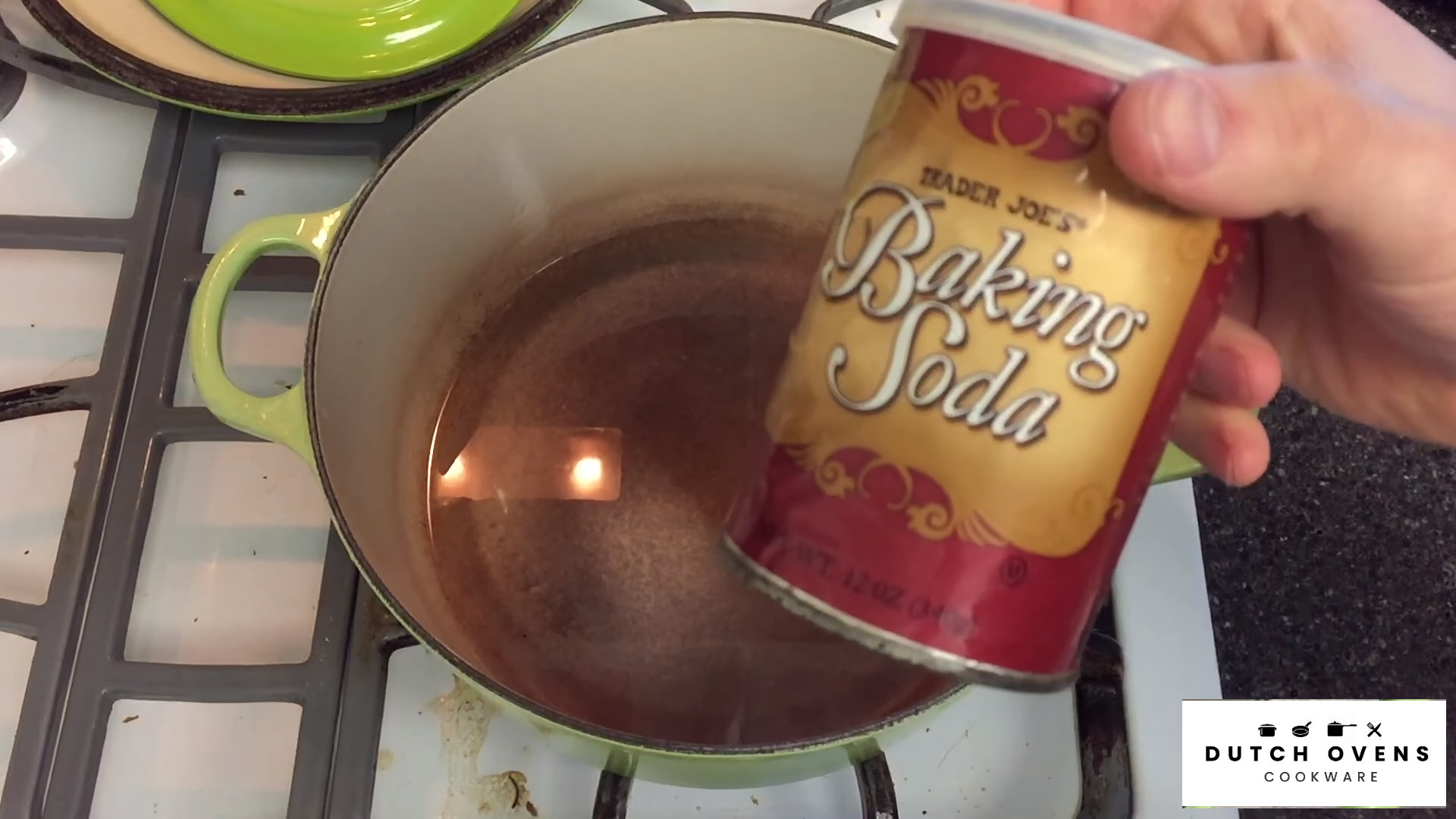 how to clean a dutch oven burnt