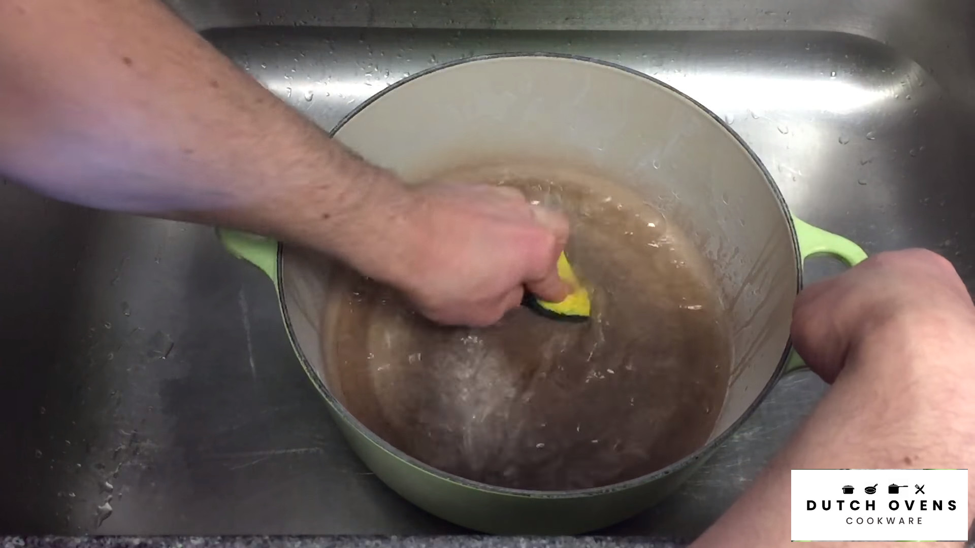 how to clean a dutch oven with baking soda