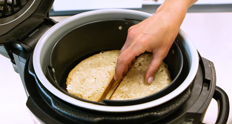 grilled cheese in the air fryer